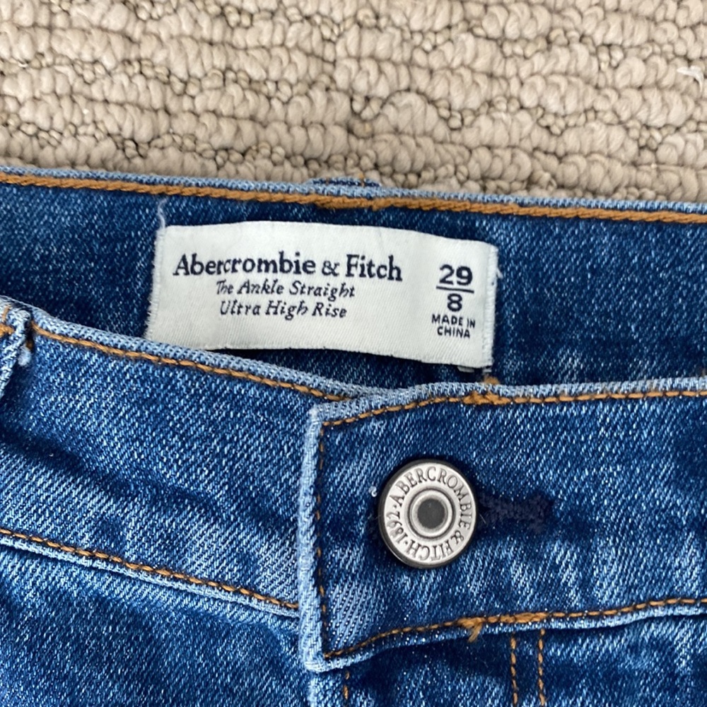 Abercrombie & Fitch jeans - Picture 2 of 4